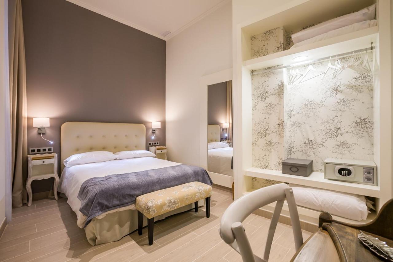 Welldone Cathedral Suites إشبيلية المظهر الخارجي الصورة